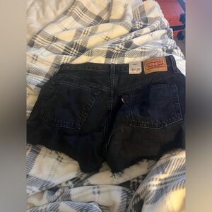 Levi’s 501 shorts size 28 NWT